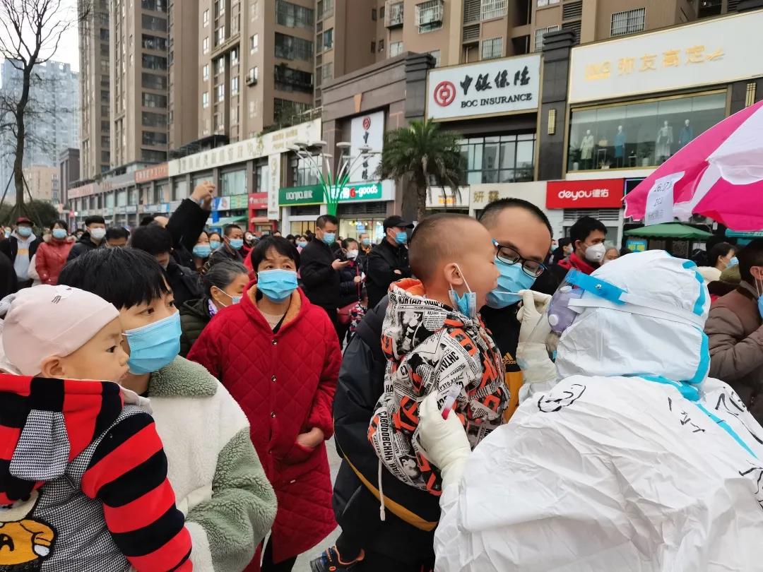 郫都区疫情下孙女的成长与蜕变