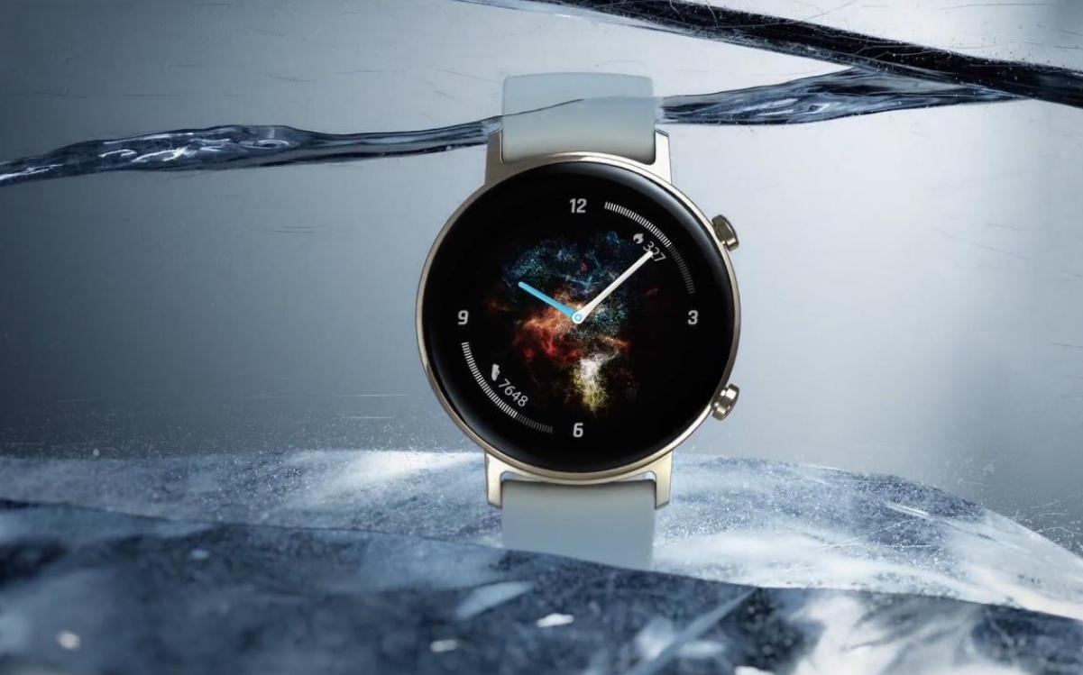 华为全新Logo设计的日常故事，温馨有趣的瞬间体验