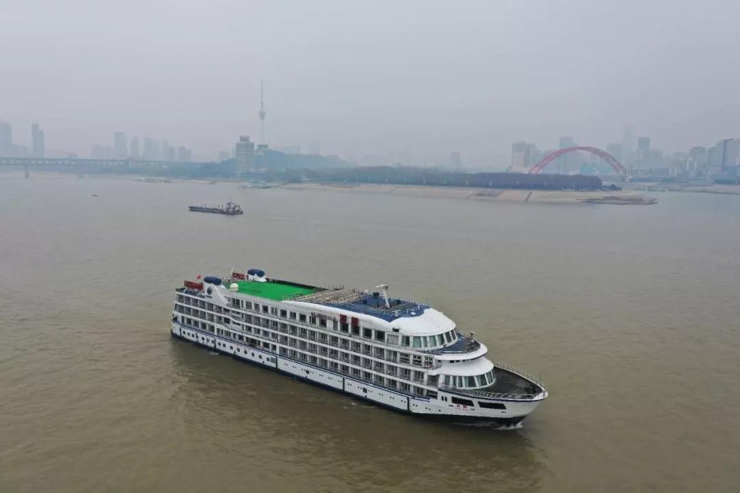 重庆武汉游轮票价信息揭秘，科技游轮启航未来！