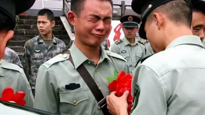 士官转业政策解读，关于服役满12年的转业政策更新资讯