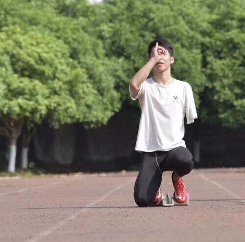 隐形的翅膀电影