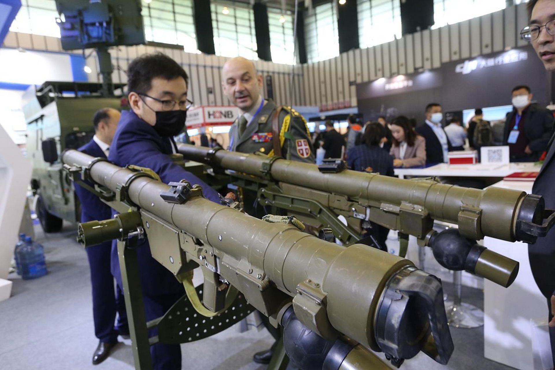 日本新型武器展示