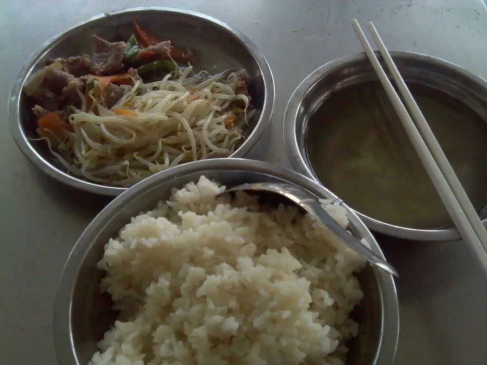 莆田上门女婿的巷弄生活，独特风味与动态故事