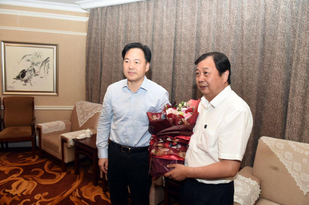 暴常青最新动态，时代先锋的崭新步伐展示