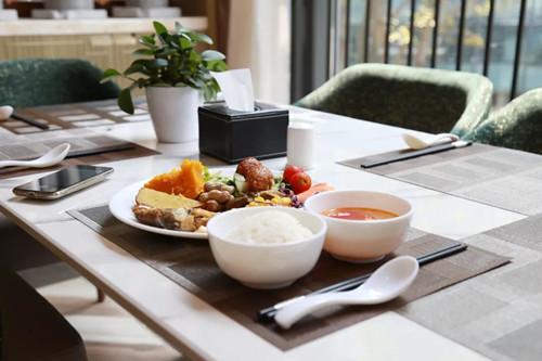 银城君颐东方新品揭晓，城市与生活的融合创新之旅