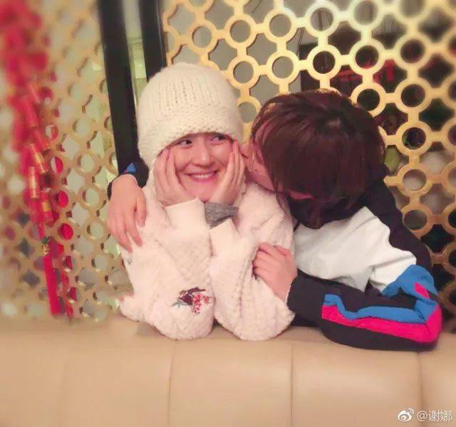 时尚孕妈手,时尚孕妈手，孕育美丽与时尚同行