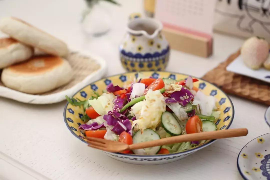 新发地蔬菜价格每日行情,新发地蔬菜价格每日行情与菜摊上的友情故事