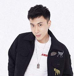 演员丁川，演艺之路的闪耀之星